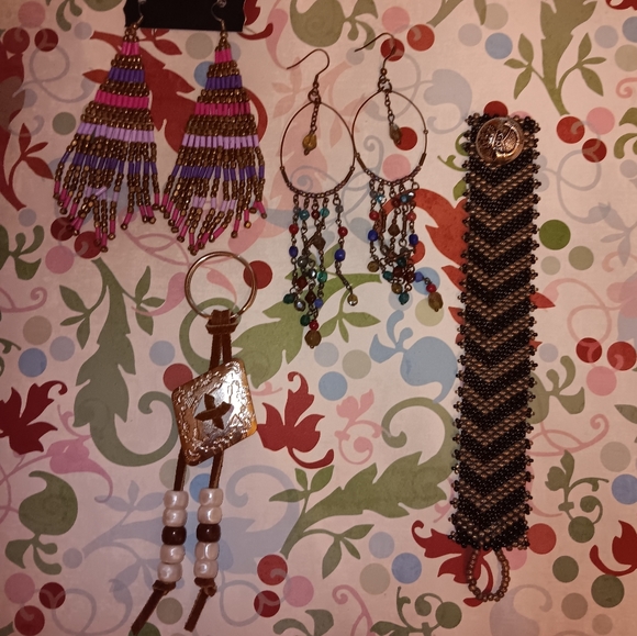 💕5 for 25$ SET OF 4 BOHO SOUTHWESTERN BOHEMIAN COLORFUL BEADED JEWELRY - Picture 10 of 16